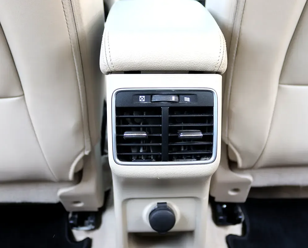 Suzuki Ciaz 1.5 AT (105 حصان) - 13