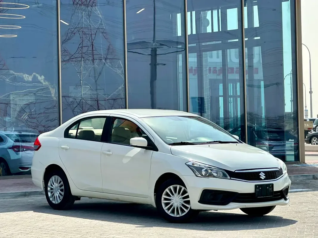 Suzuki Ciaz 1.5 AT (105 حصان)