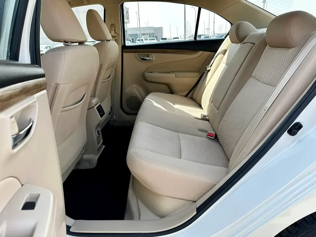 Suzuki Ciaz 1.5 AT (105 حصان) - 11