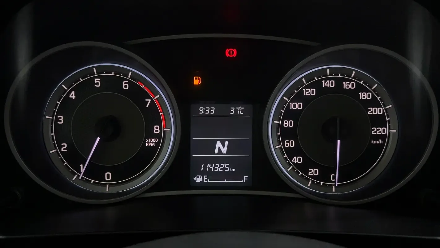 Suzuki DZire 1.2 AMT (83 hp) - 8