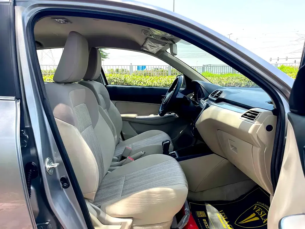 Suzuki DZire 1.2 AMT (90 hp) - 20
