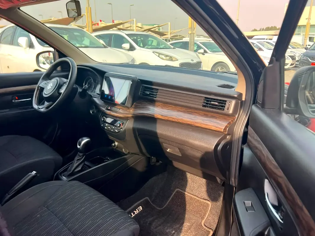 Suzuki Ertiga 1.5 AT (101 حصان) - 10