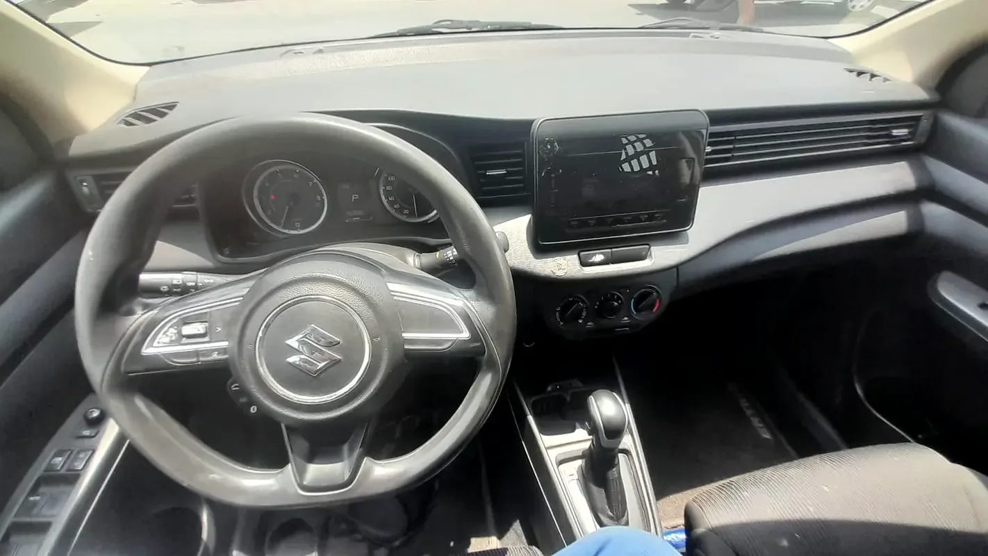 Suzuki Ertiga 1.5 AT (101 حصان) - 12