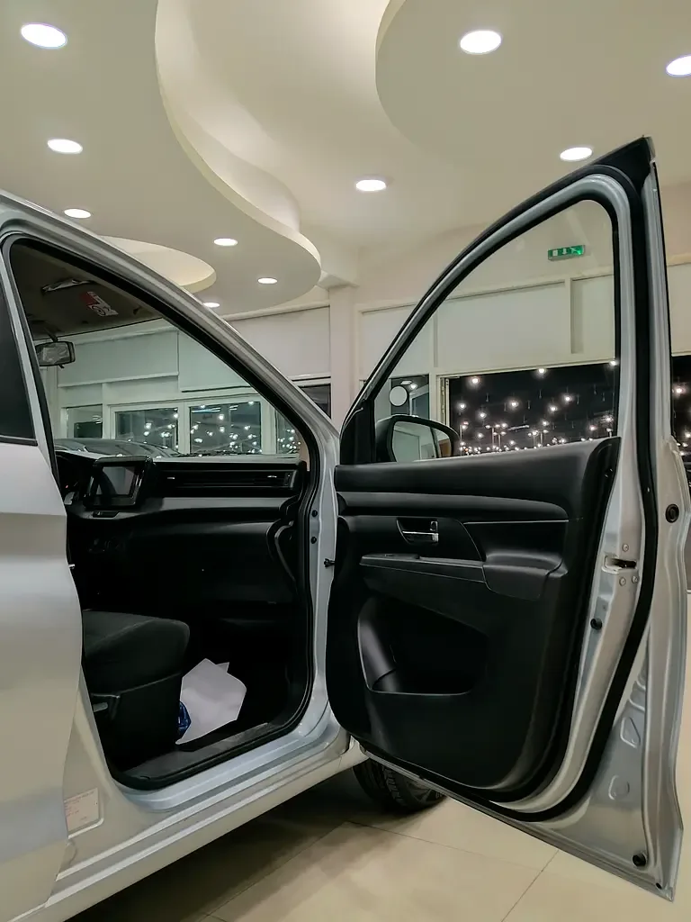 Suzuki Ertiga 1.5 AT (101 حصان) - 11