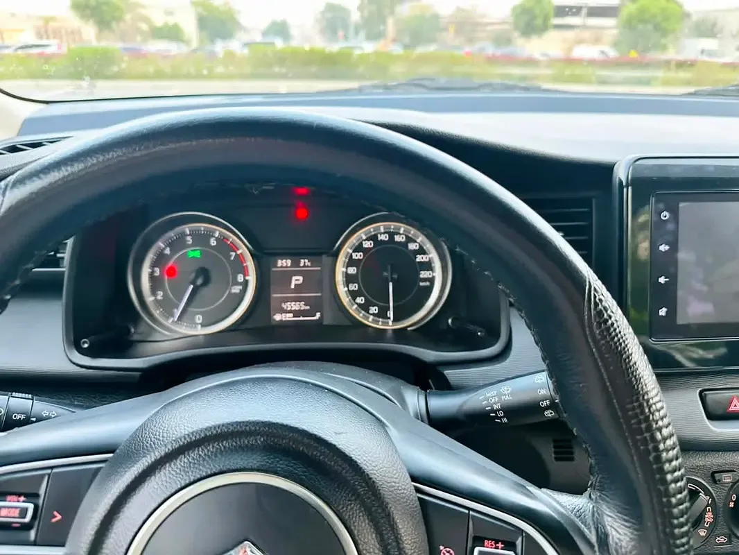 Suzuki Ertiga 1.5 AT (101 hp) - 10