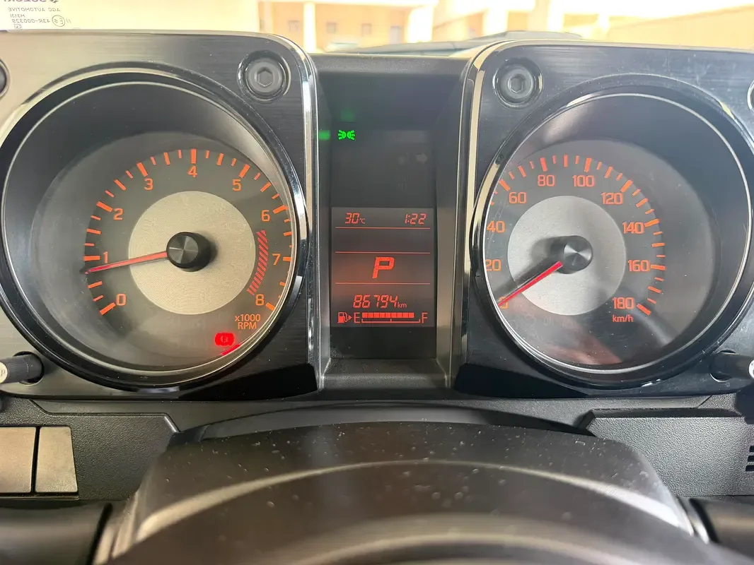 Suzuki Jimny 1.5 AT AWD (102 hp) - 12