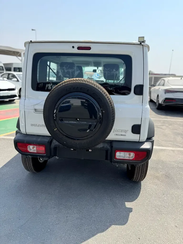 Suzuki Jimny 1.5 AT AWD (105 حصان) - 4