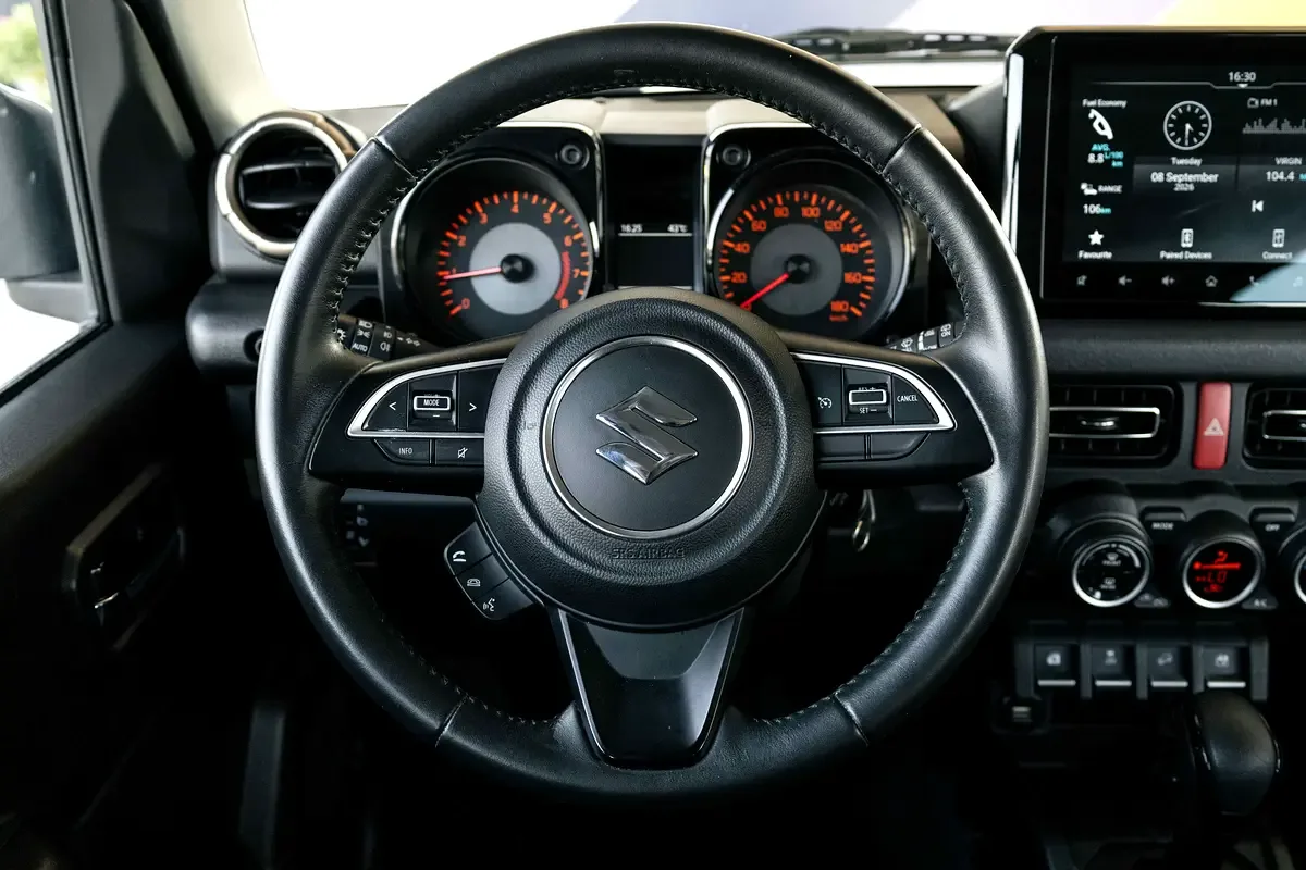 Suzuki Jimny 1.5 AT AWD (105 حصان) - 12