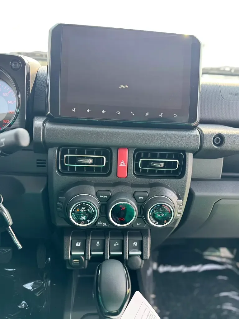Suzuki Jimny 1.5 AT AWD (105 حصان) - 18