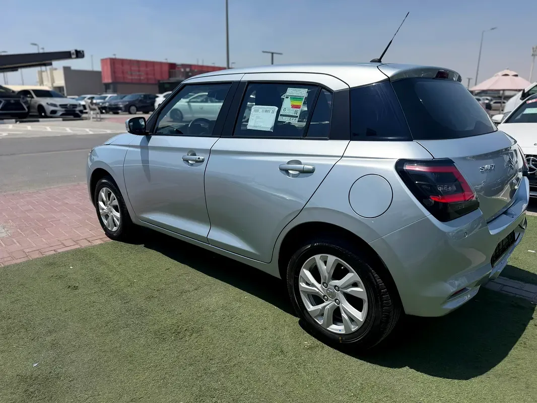Suzuki Swift 1.2 CVT (82 حصان) - 9