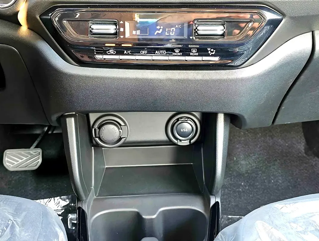 Suzuki Swift 1.2 CVT (82 hp) - 14