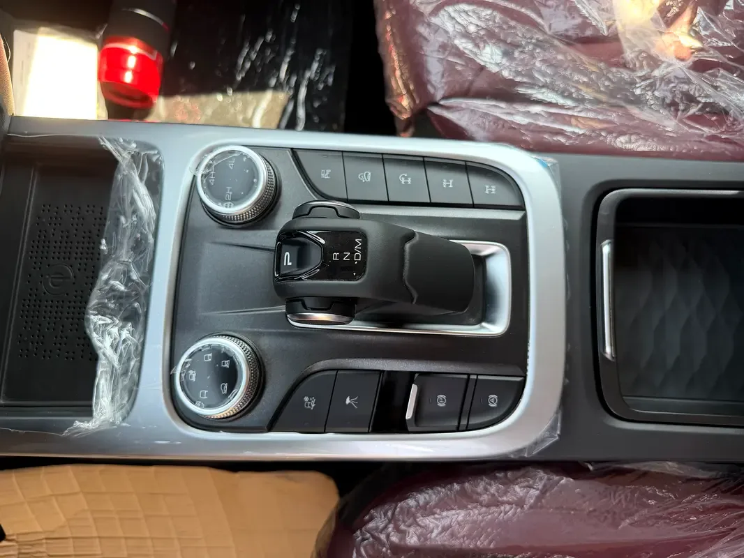 Tank 300 2.0 AT AWD (227 hp) - 18