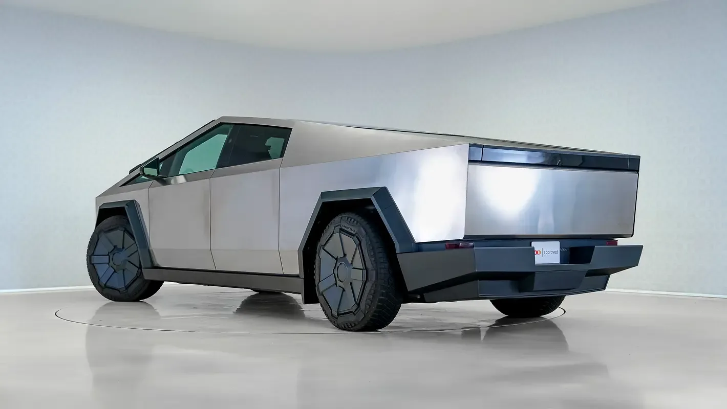 Tesla Cybertruck AT 4WD (845 hp) - 2