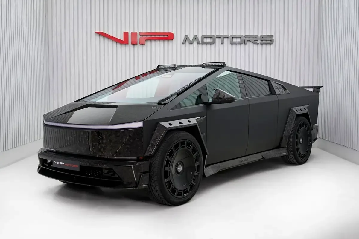 Tesla Cybertruck AT 4WD (845 hp)