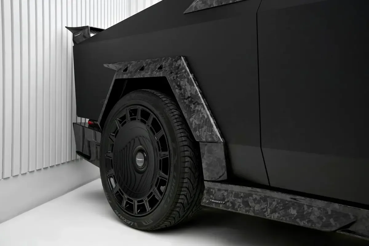 Tesla Cybertruck AT 4WD (845 hp) - 9