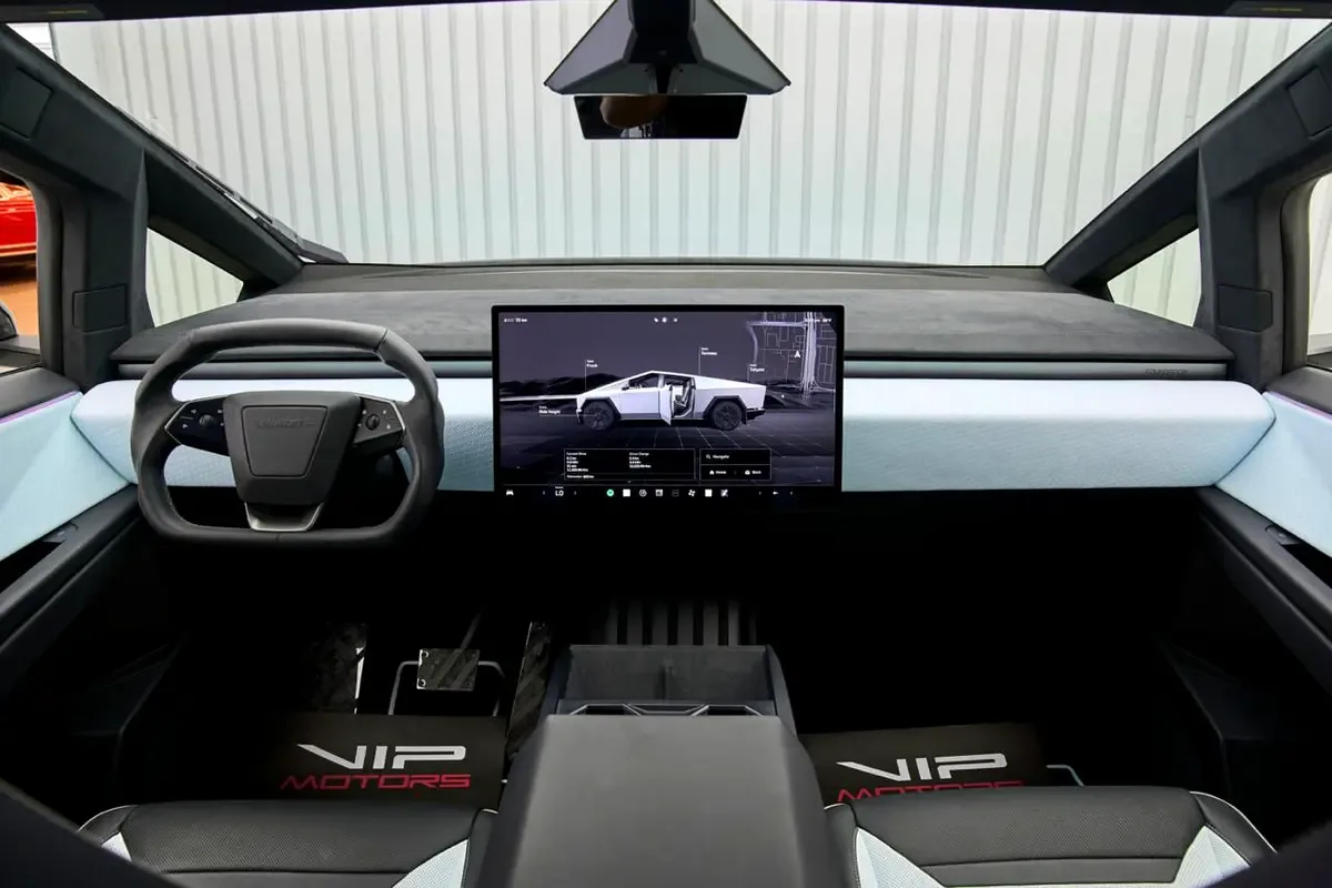 Tesla Cybertruck AT 4WD (845 hp) - 11