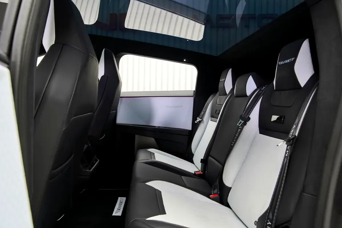 Tesla Cybertruck AT 4WD (845 hp) - 12