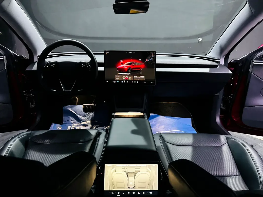 Tesla Model 3 AT (264 حصان) - 11