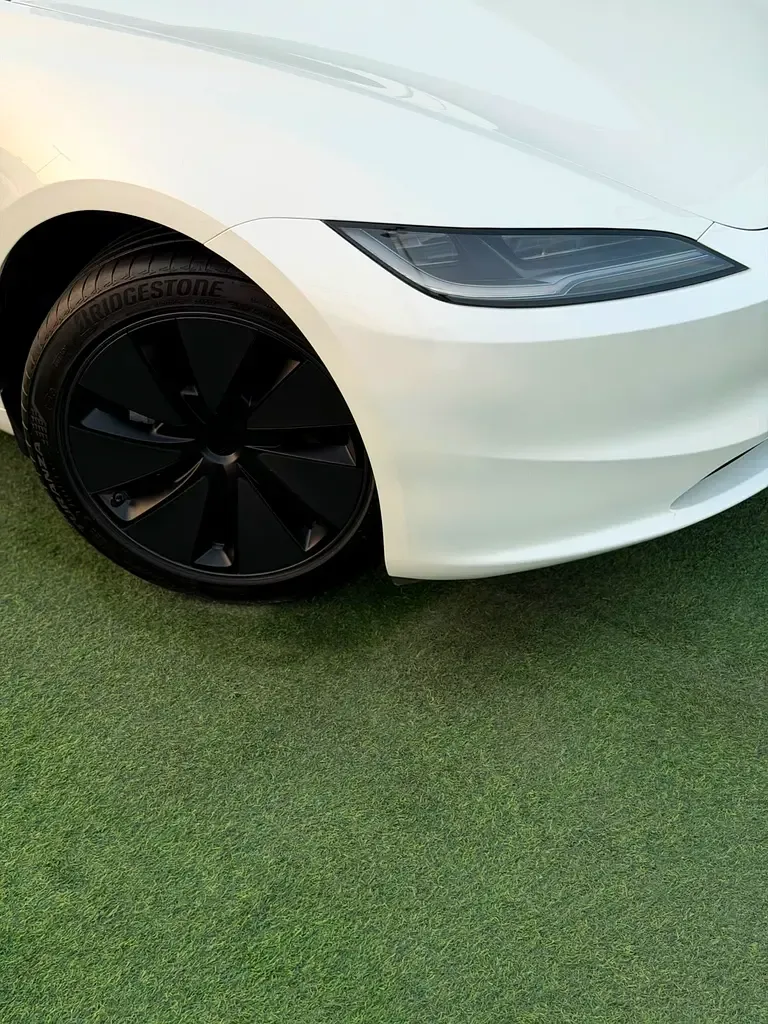 Tesla Model 3 AT (264 hp) - 5