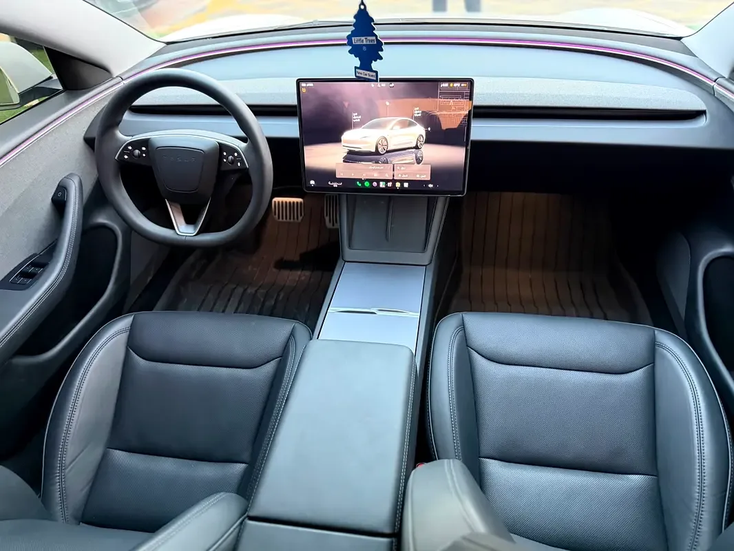 Tesla Model 3 AT (264 hp) - 8