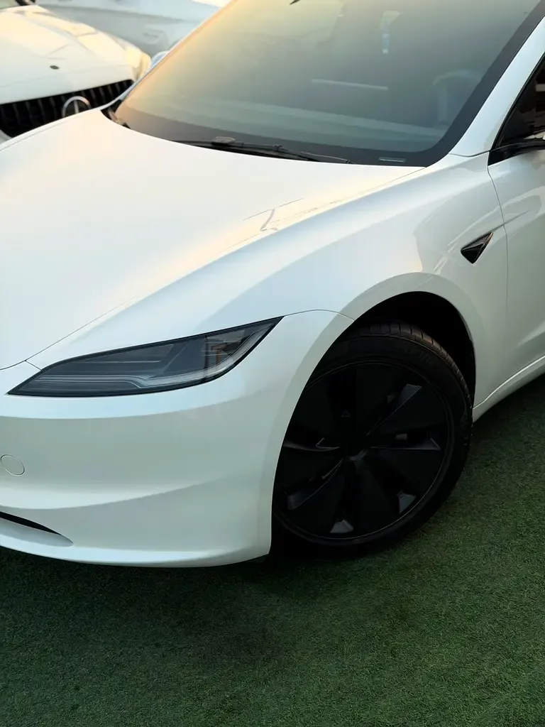 Tesla Model 3 AT (264 hp) - 7