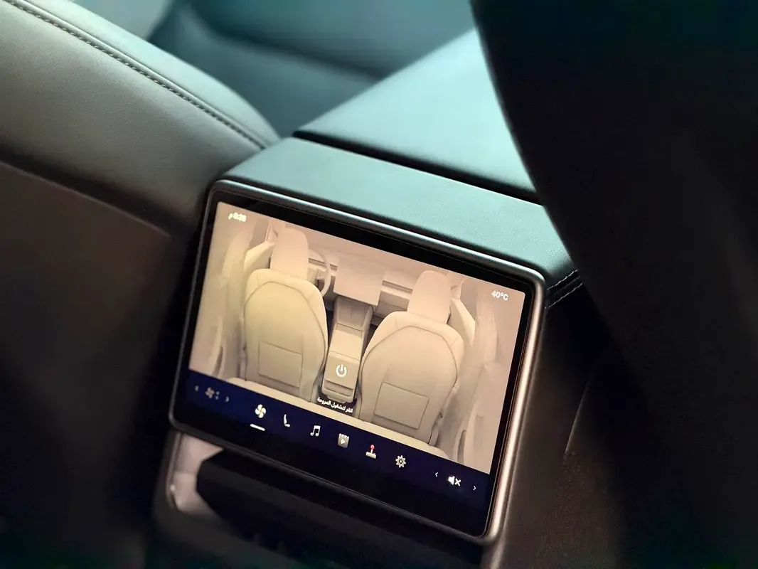 Tesla Model 3 AT (264 hp) - 12