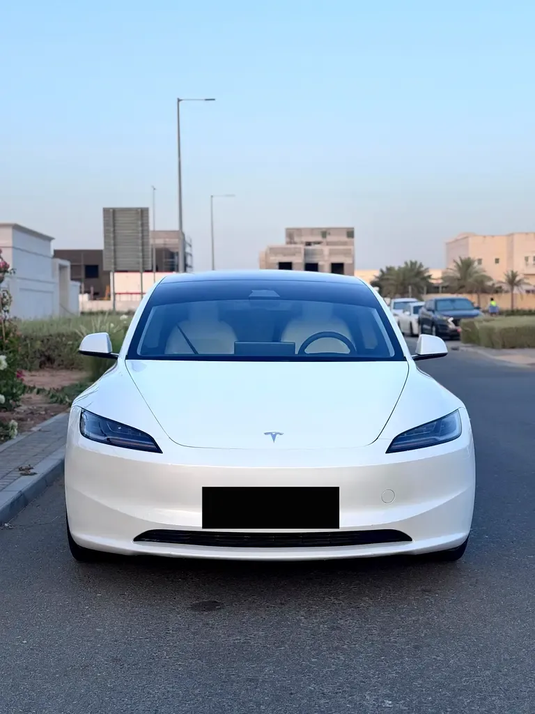 Tesla Model 3 AT (264 حصان) - 3