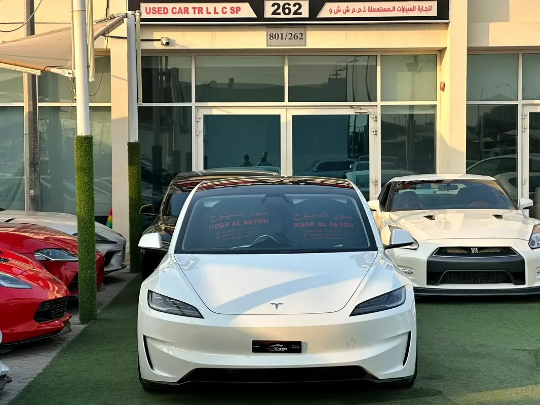 Tesla Model 3 AT 4WD (450 حصان) - 5