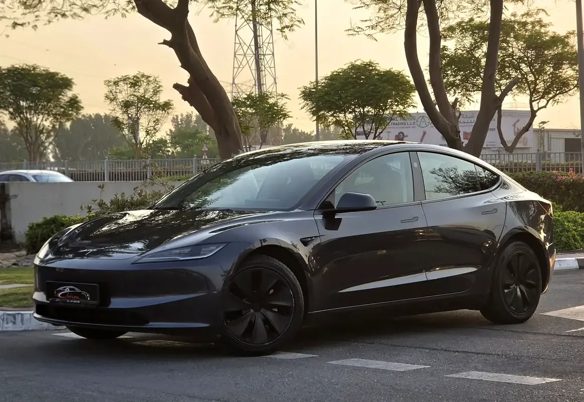 Tesla Model 3 AT 4WD (450 hp)