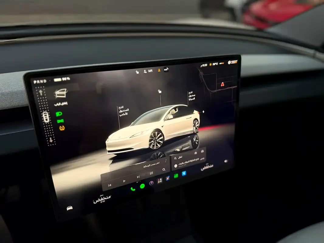 Tesla Model 3 AT 4WD (450 حصان) - 10