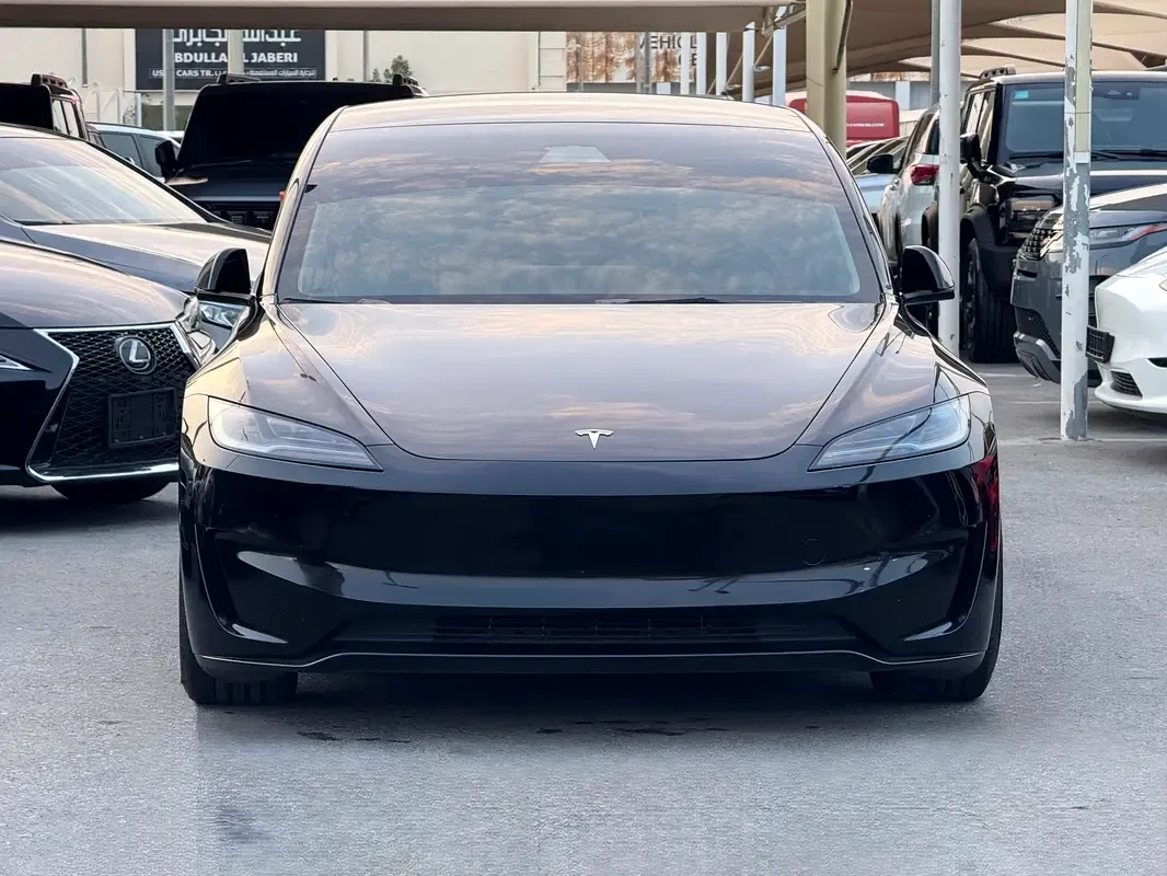 Tesla Model 3 AT 4WD (510 hp)