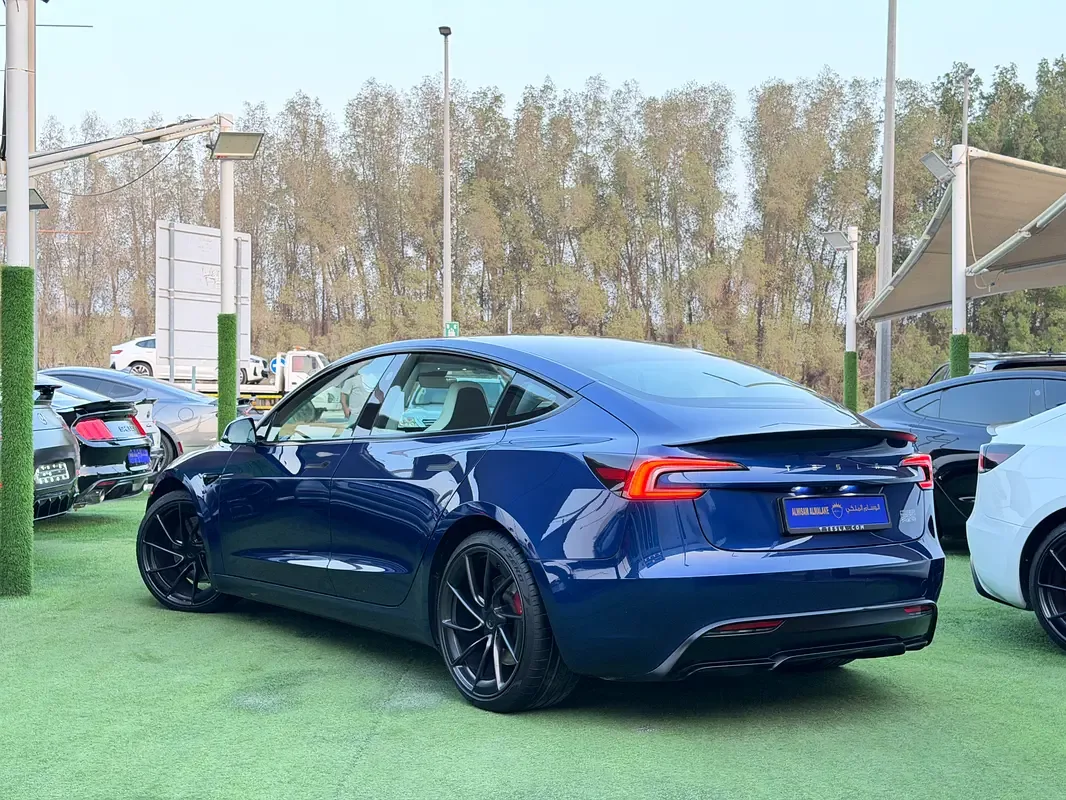 Tesla Model 3 AT 4WD (510 hp) - 5