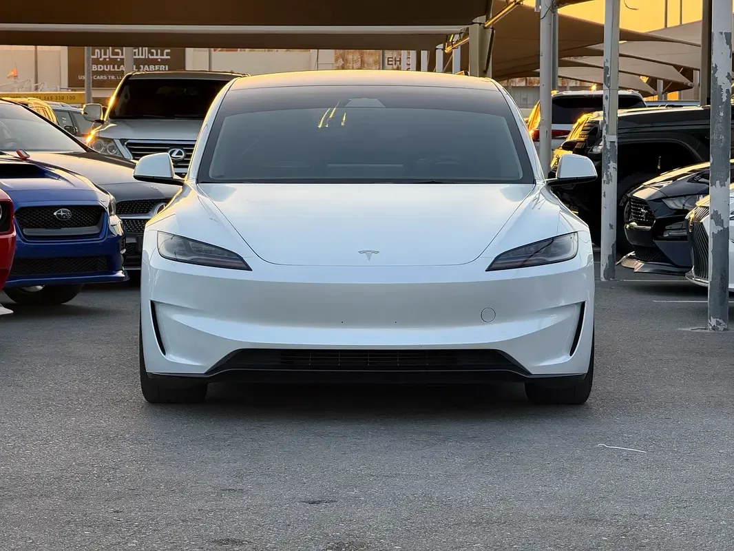 Tesla Model 3 AT 4WD (510 hp)