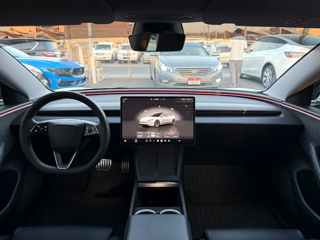 Tesla Model 3 AT 4WD (510 حصان) - 7