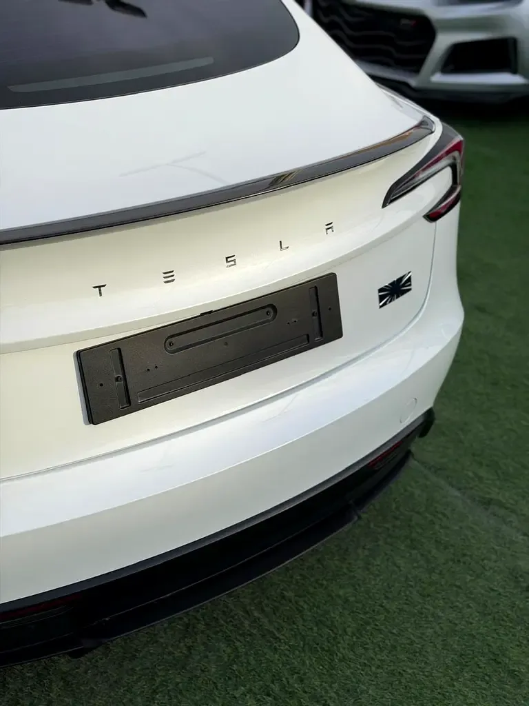 Tesla Model 3 AT 4WD (510 حصان) - 7