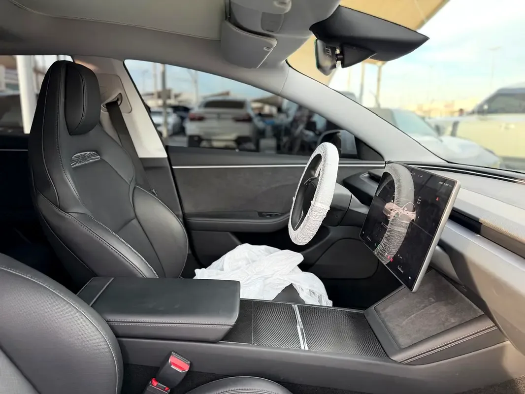 Tesla Model 3 AT 4WD (510 حصان) - 9