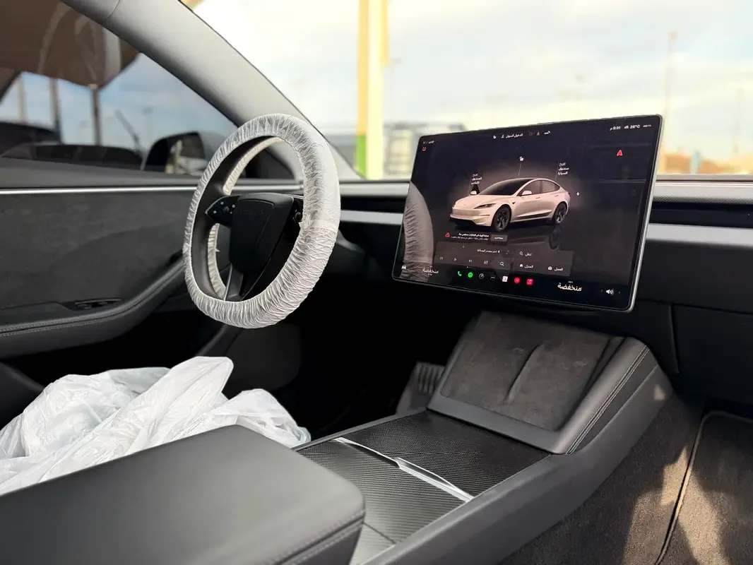 Tesla Model 3 AT 4WD (510 حصان) - 11