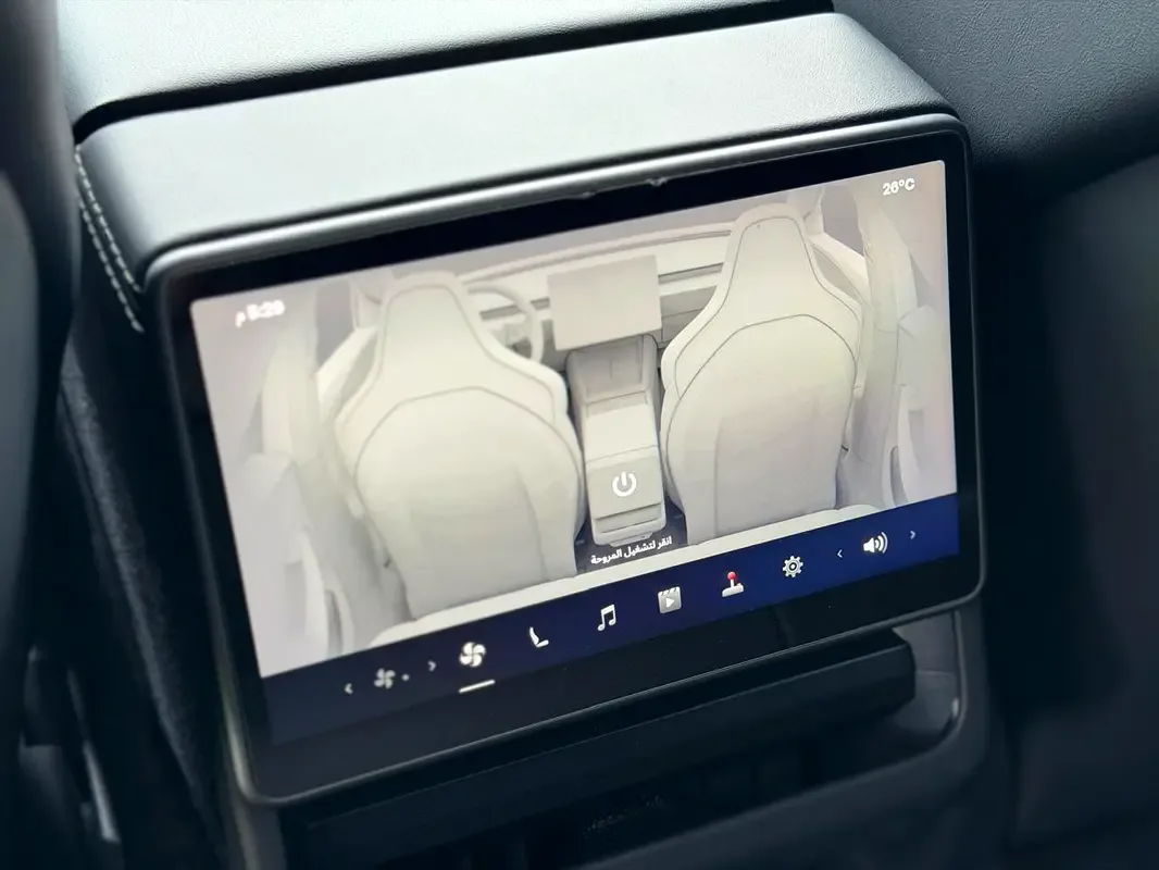 Tesla Model 3 AT 4WD (510 حصان) - 16