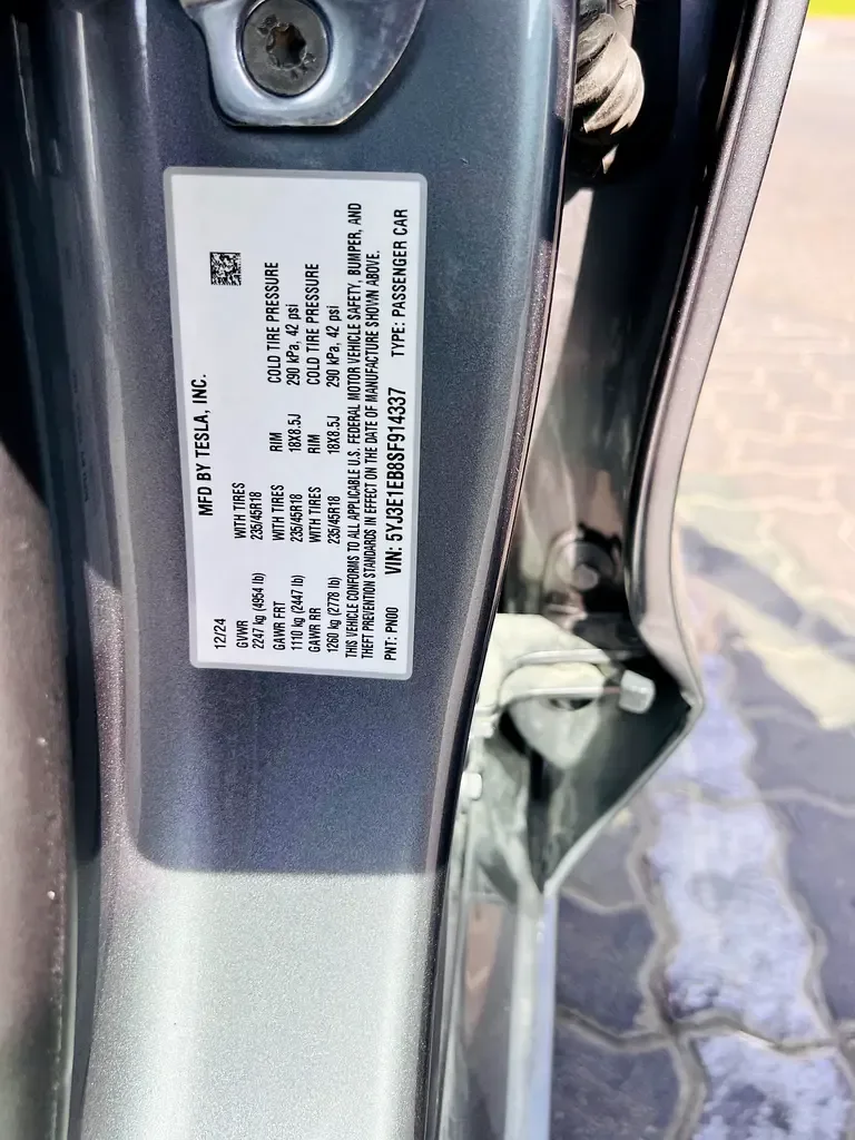 Tesla Model 3 AT RWD (306 hp) - 14