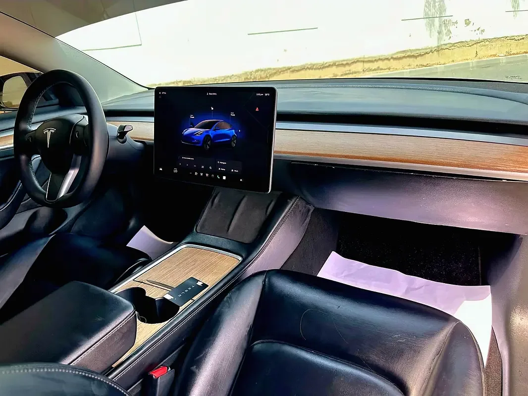 Tesla Model 3 AT RWD (306 حصان) - 11