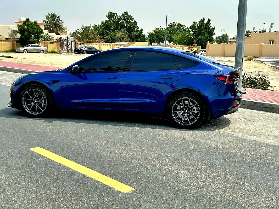 Tesla Model 3 AT RWD (306 حصان) - 17