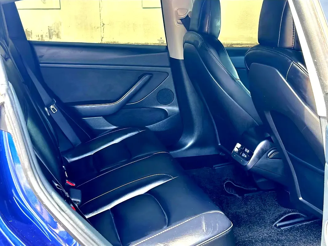 Tesla Model 3 AT RWD (306 حصان) - 15