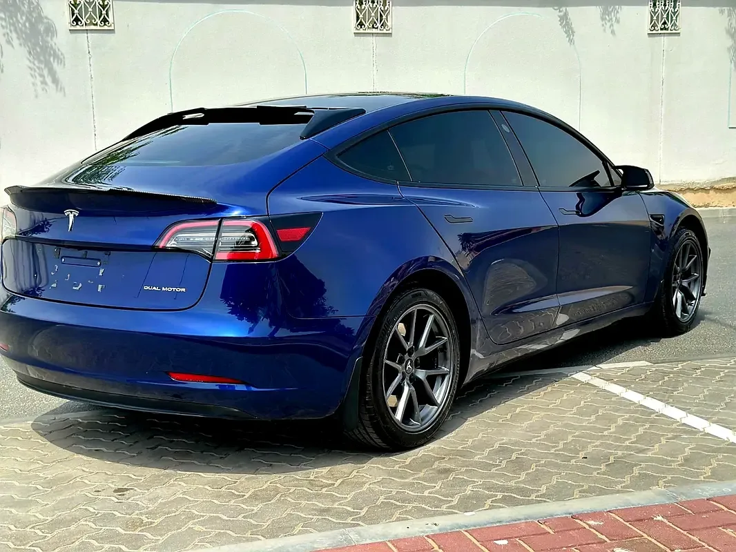 Tesla Model 3 AT RWD (306 حصان) - 19