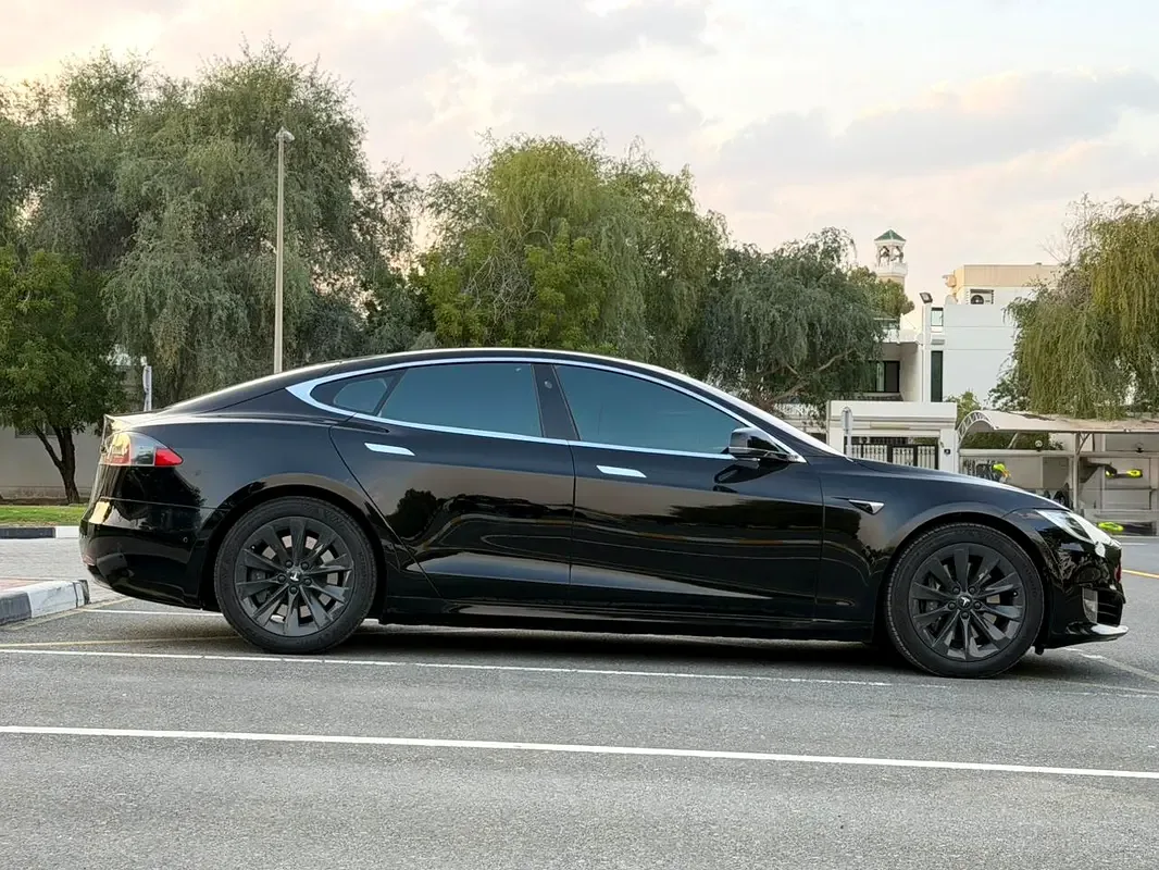 Tesla Model S 75 (320 حصان) - 3
