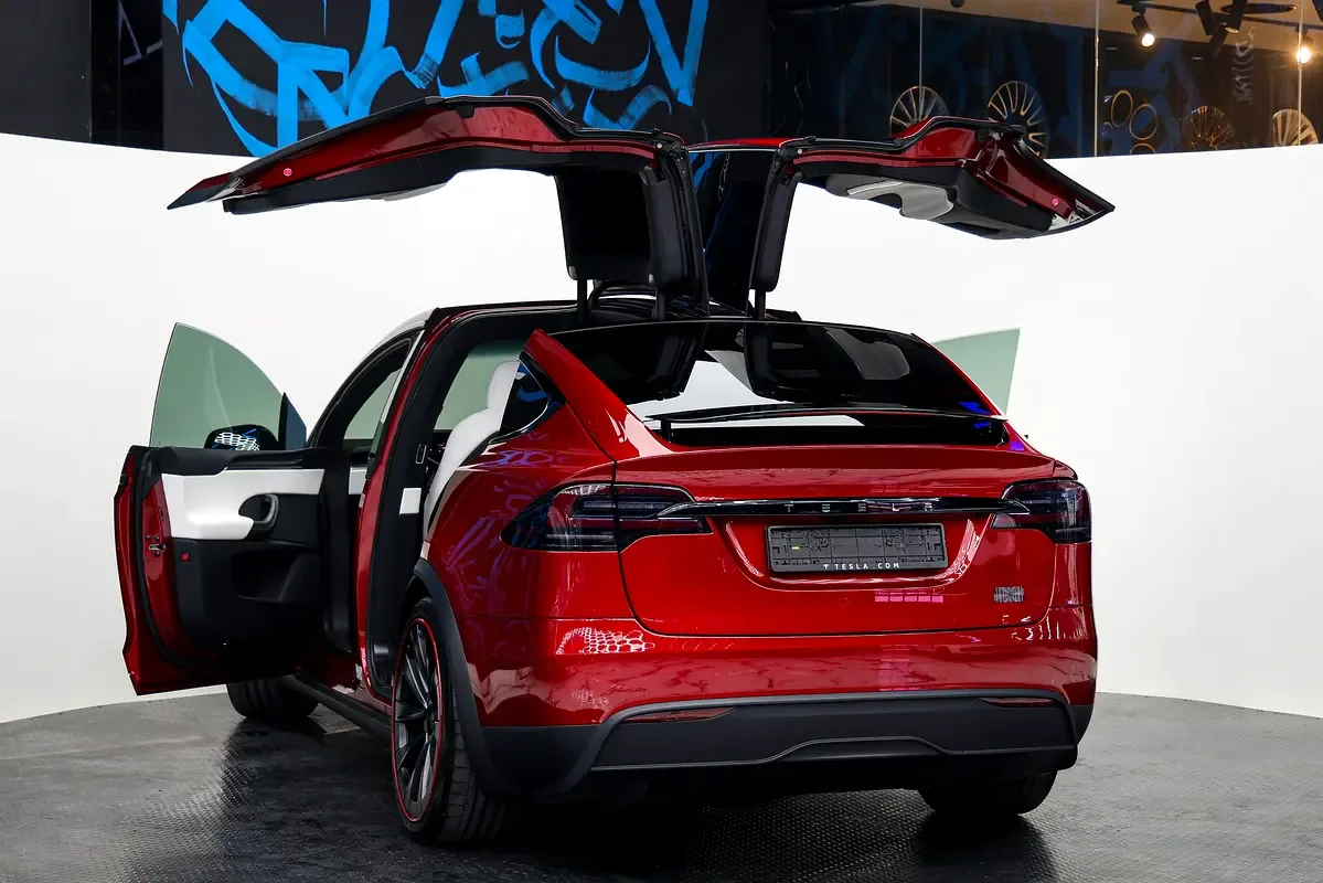 Tesla Model X AT 4WD (1020 حصان) - 4