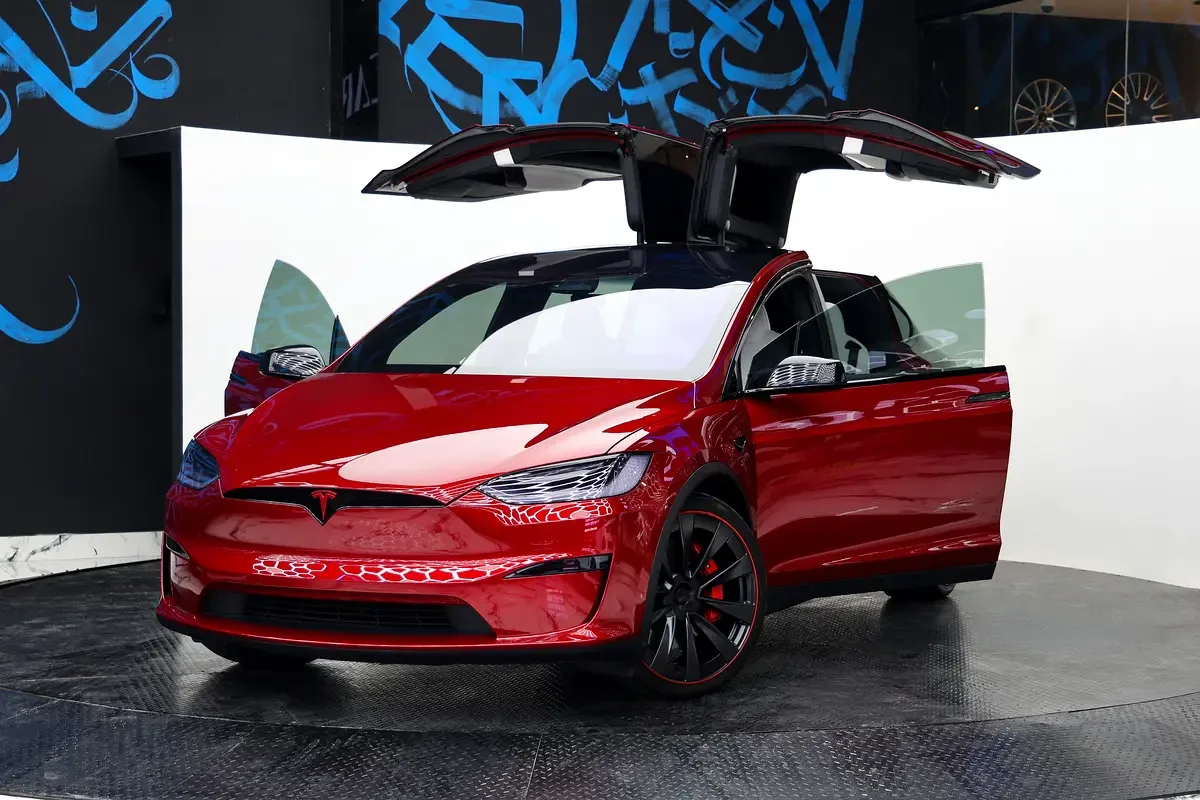Tesla Model X AT 4WD (1020 حصان) - 3