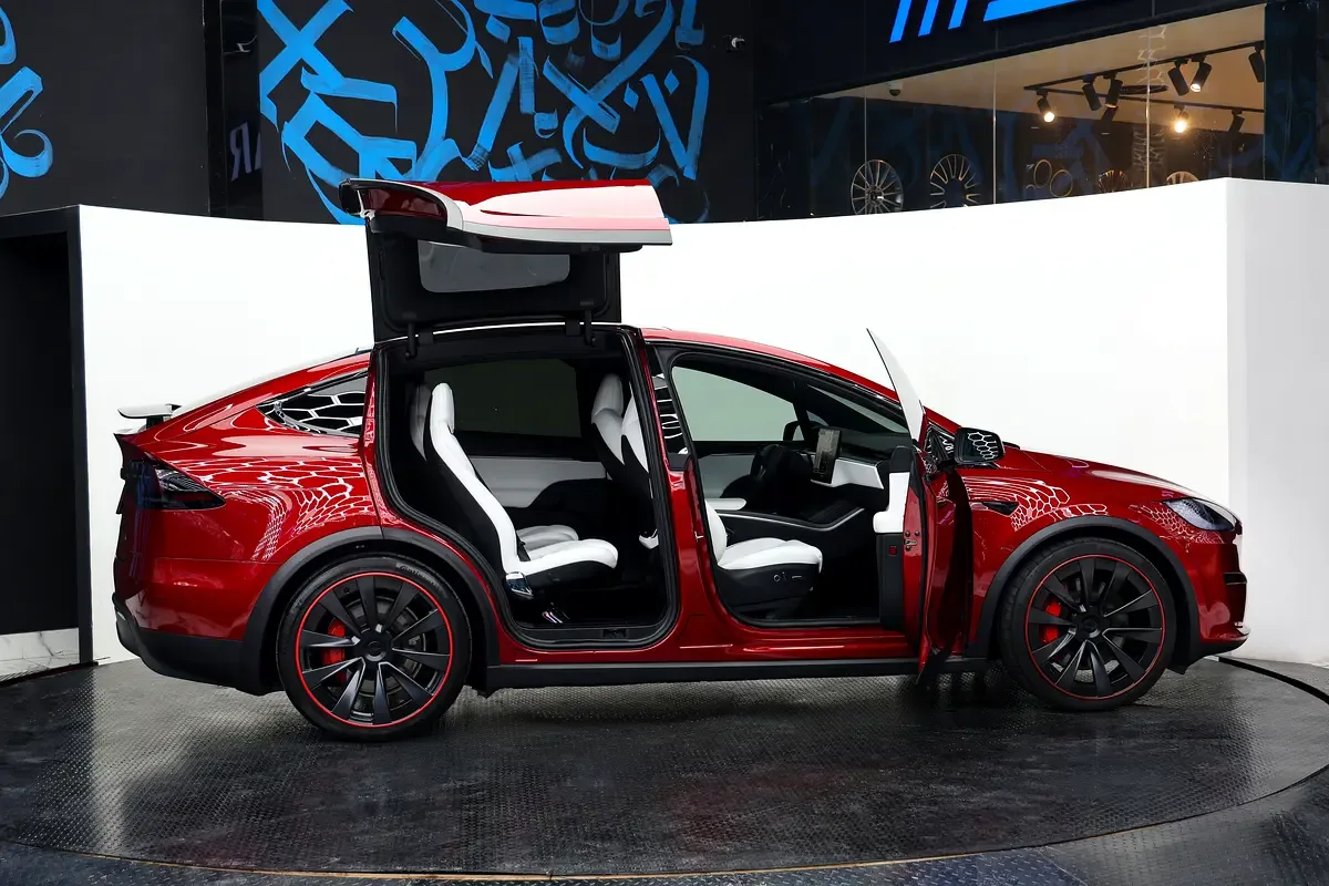 Tesla Model X AT 4WD (1020 حصان) - 7