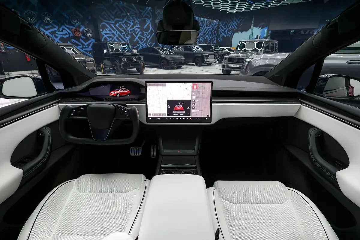 Tesla Model X AT 4WD (1020 حصان) - 9