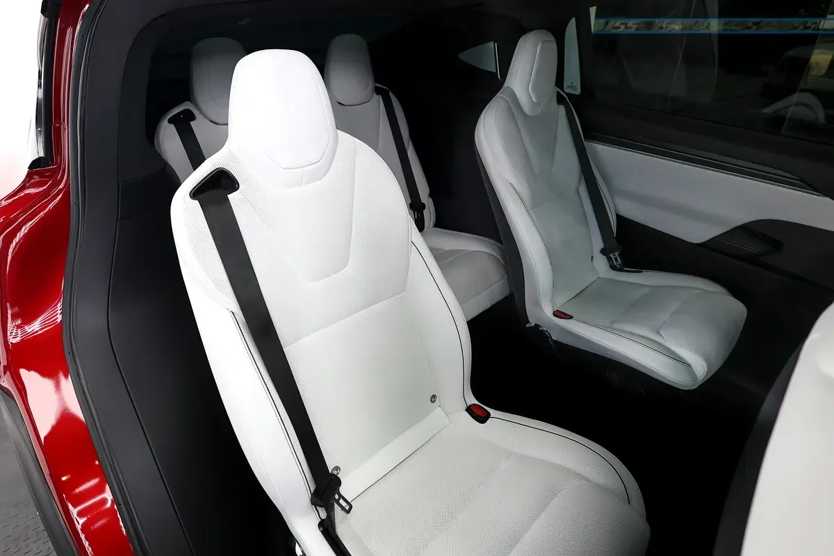 Tesla Model X AT 4WD (1020 حصان) - 14