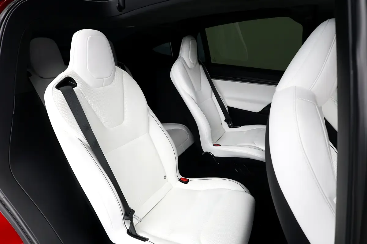 Tesla Model X AT 4WD (1020 حصان) - 17
